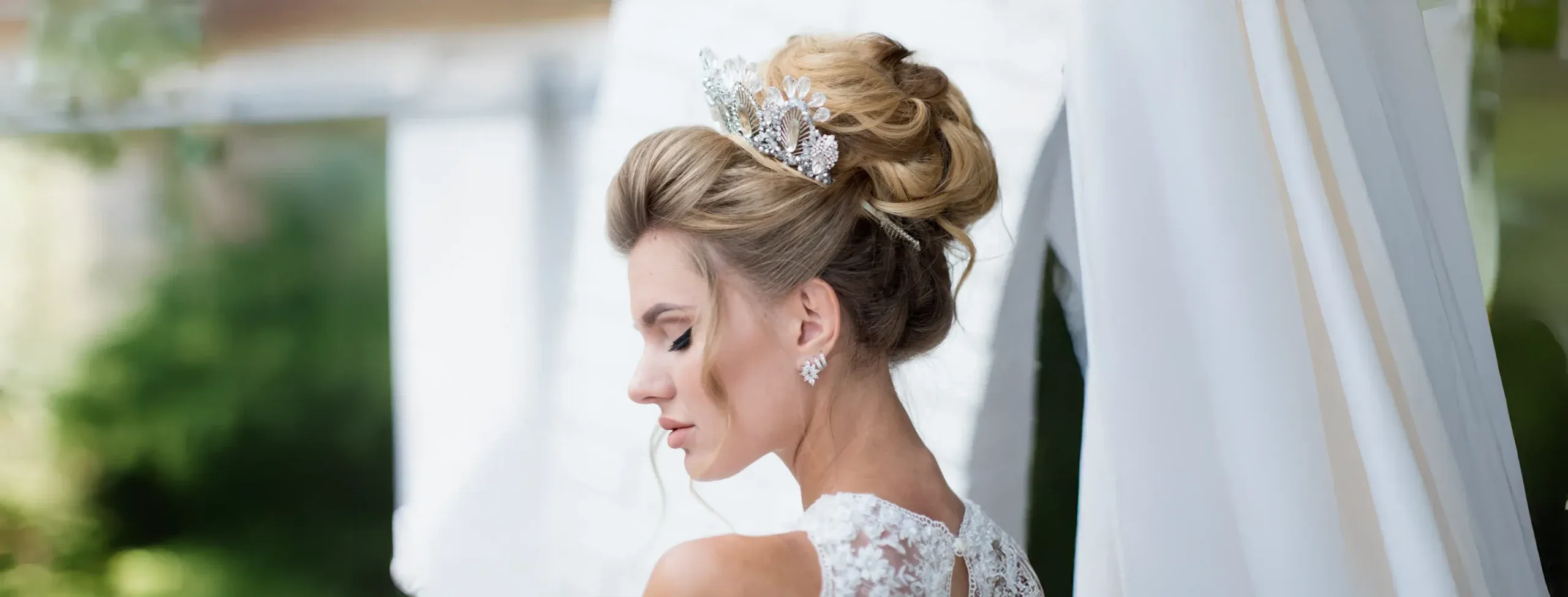 Eleganza e Stile per il Giorno più Bello: Gioielli Speciali per Matrimoni »