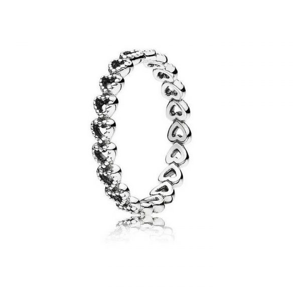 Anello con i cuori pandora sale