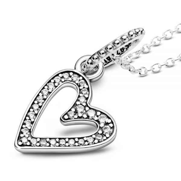 Collana con Pendente Cuore Scintillante »