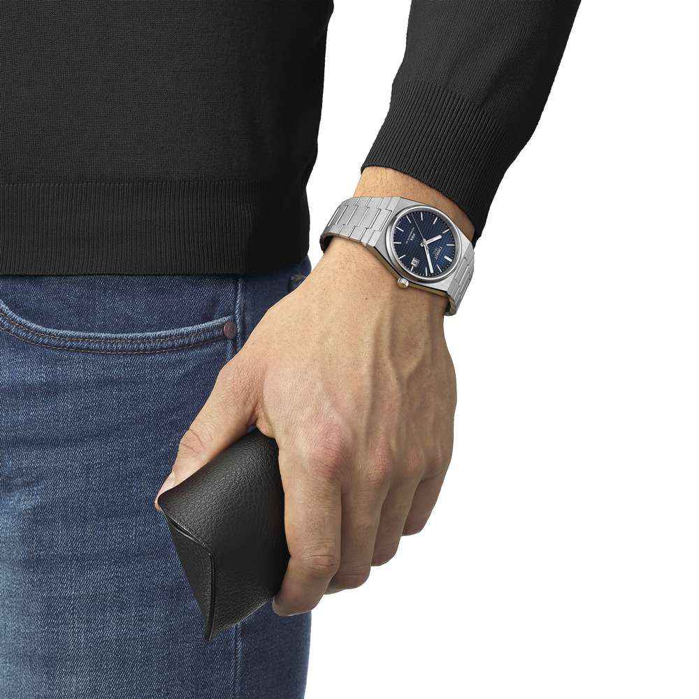 G18_T1374071104100WRIST.jpg Orologio Tissot PRX Powermatic 80 T1374071104100 »