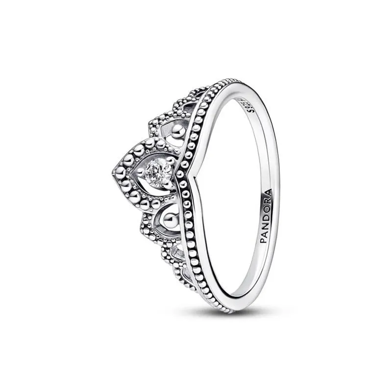 Anello a fascia regale pandora sale
