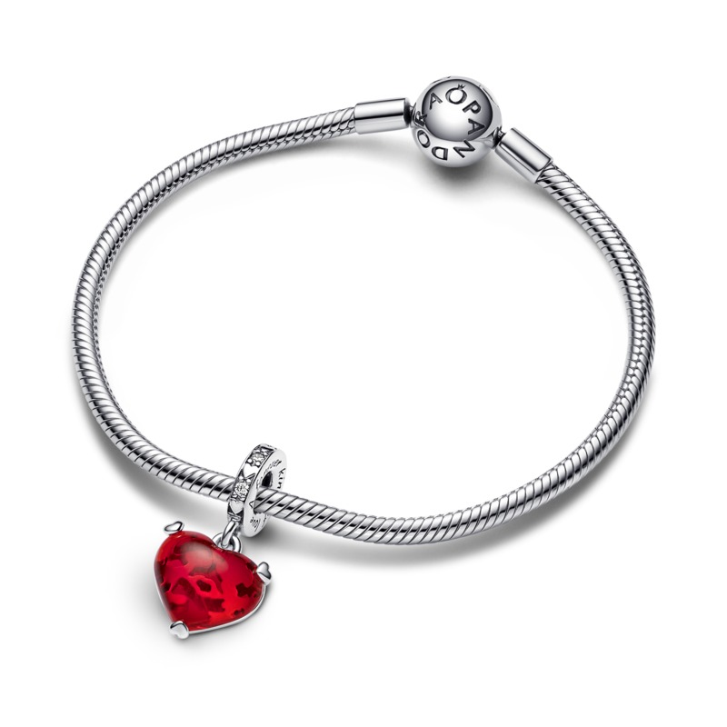 LOW_792522C01_V5_RGB Charm Pendente Disney, Mickey e Minnie, Cuore in Vetro di Murano »