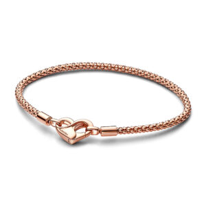 Bracciale con Chiusura a Cuore Infinito Pandora Moments »