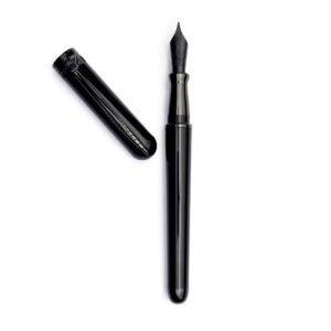 Penna Stilografica Pineider Avatar UR Black Trims Nera